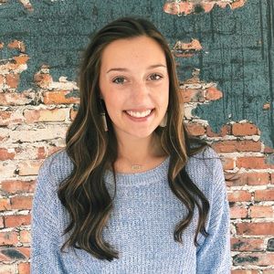 Meet your Posher, Abby